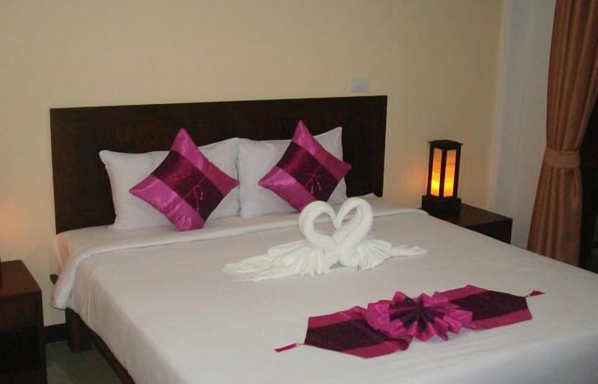Ampha Place Hotel Mae Nam Exterior photo