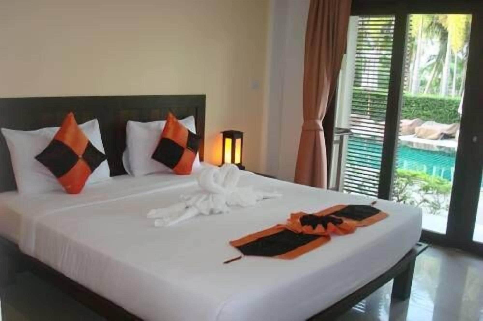 Ampha Place Hotel Mae Nam Exterior photo
